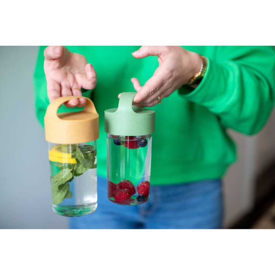 Butelka na wodę BUDDY DRINK z uchwytem, 0,5 l, KOZIOL