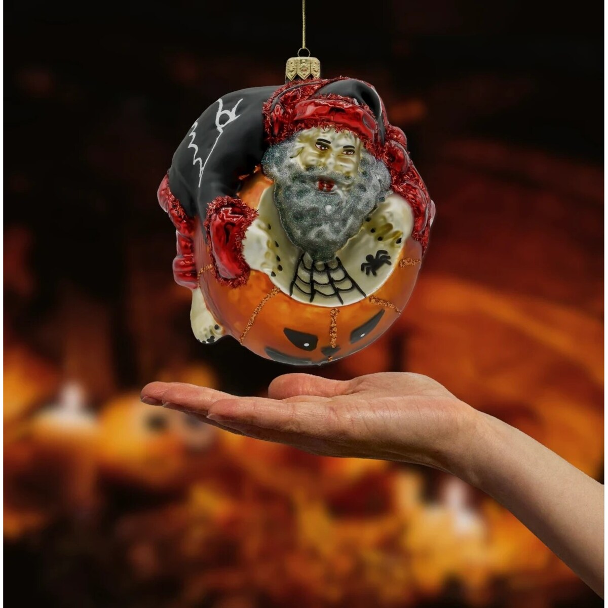 Bombka choinkowa: Mikołaj na Halloweenowej dyni