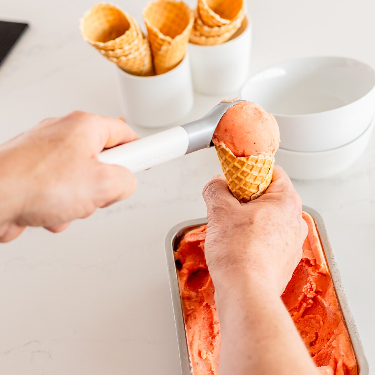 KitchenAid łyżka do lodów Porcelain White