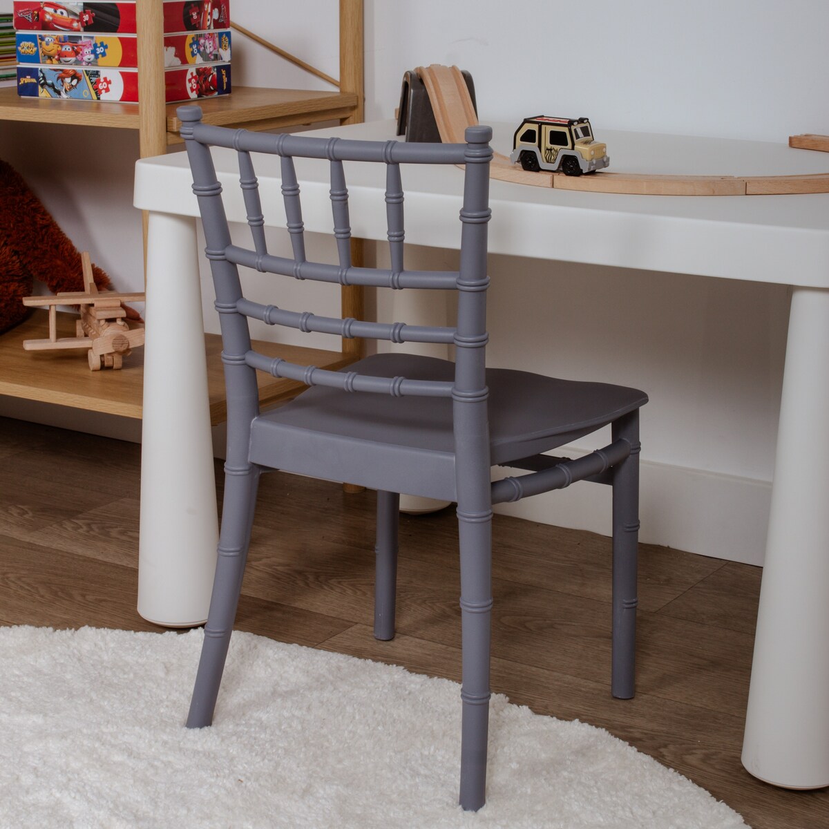 Krzesełko dla dzieci plastikowe z oparciem szare dziecięce