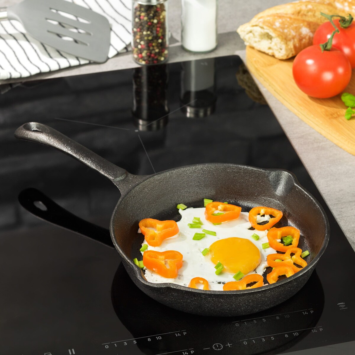 Patelnia żeliwna na indukcję gaz KINGHOFF 20cm