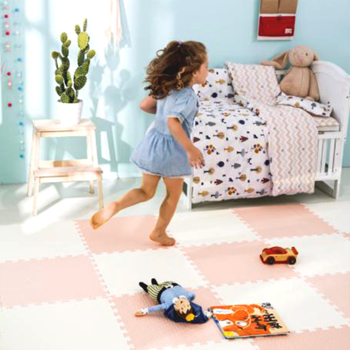 Duża mata piankowa puzzle piankowe 60x60 cm 4 szt. Ricokids biało-różowa