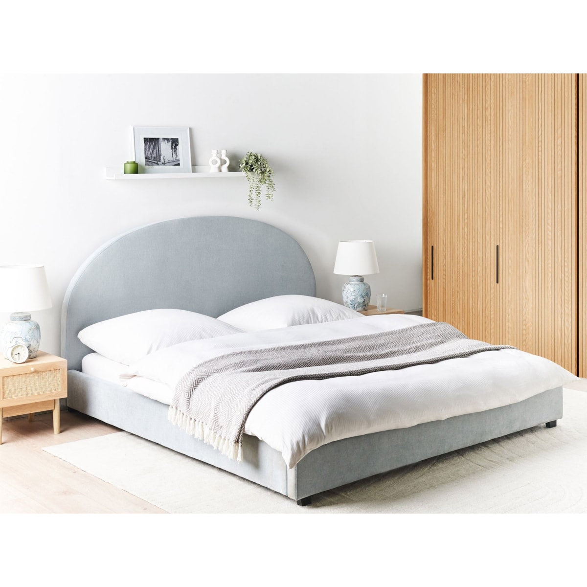 Łóżko VAUCLUSE 180 x 200 cm Błękitny