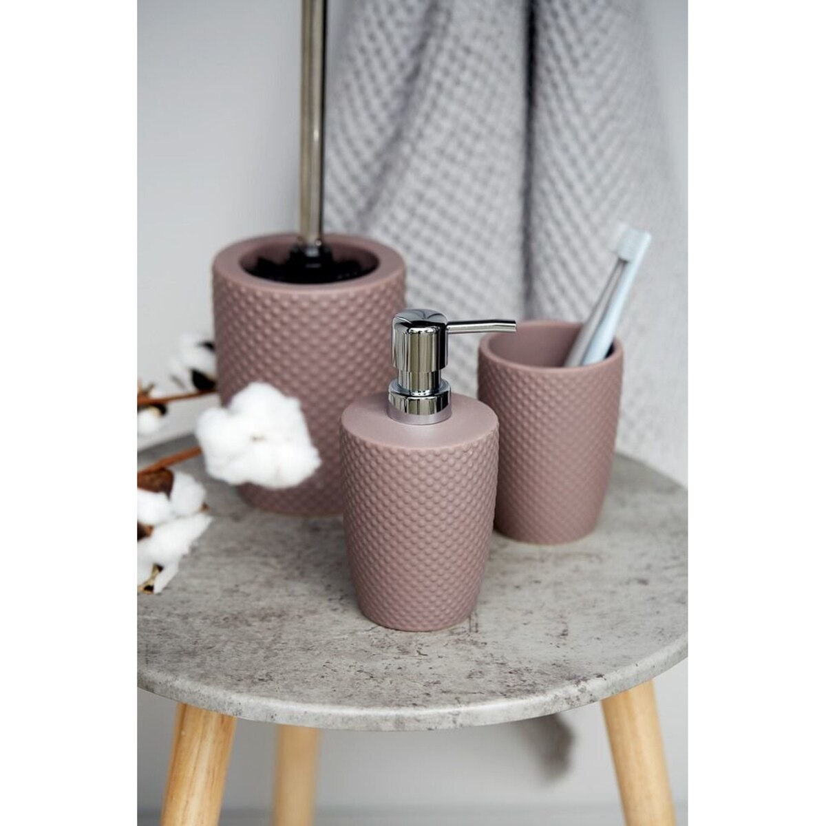 Kubek na szczoteczki ceramiczny PUNTO, WENKO