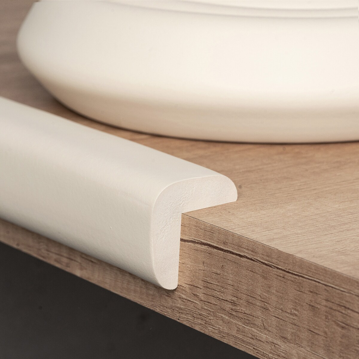 taśma piankowa zabezpieczająca ostre krawędzie mebli, sipo, 2 metry, kremowa