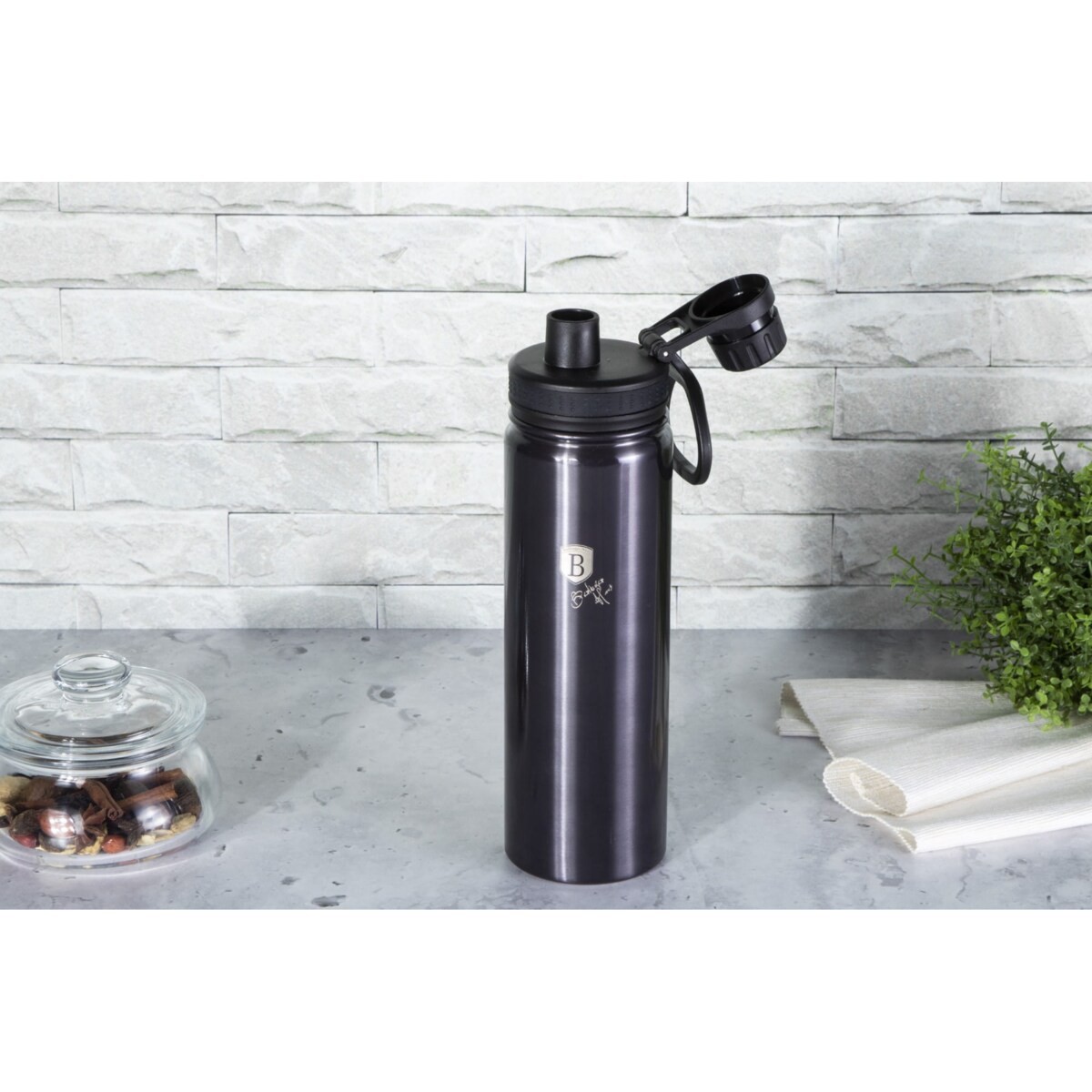 Sportowa butelka termiczna 720ml BERLINGER HAUS Carbon Pro