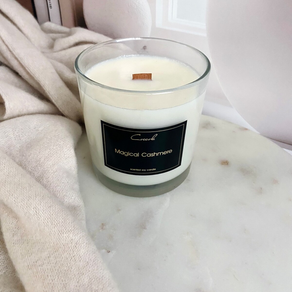 Magical Cashmere- 380 gram ekologiczna naturalna świeca sojowa