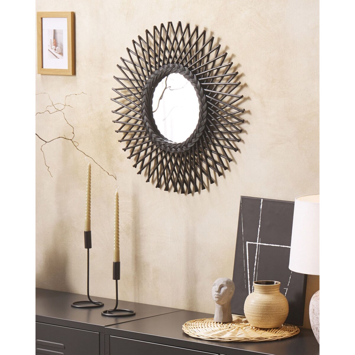 Rattanowe lustro ścienne słońce ⌀ 60 cm czarne TAGOLU