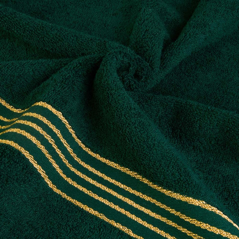 Ręcznik kąpielowy 50x90 cm bawełniany kolor zieleń butelkowa z bordiurą w złote paski 500 g/m2 TIWANO