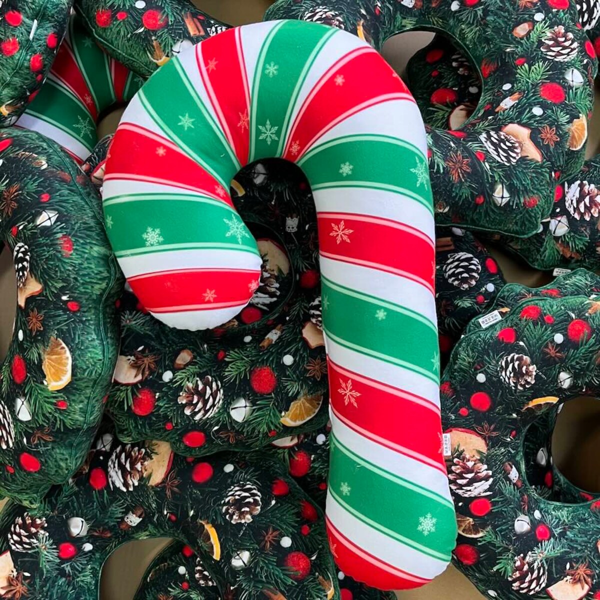 Poduszka Lizak Laska Świąteczna dwukolorowa