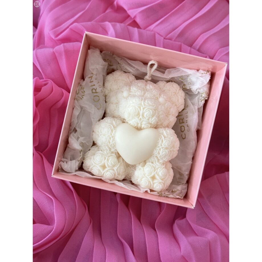 Świeca sojowa ozdobna Love Teddy na Walentynki w pudełku prezentowym różowym
