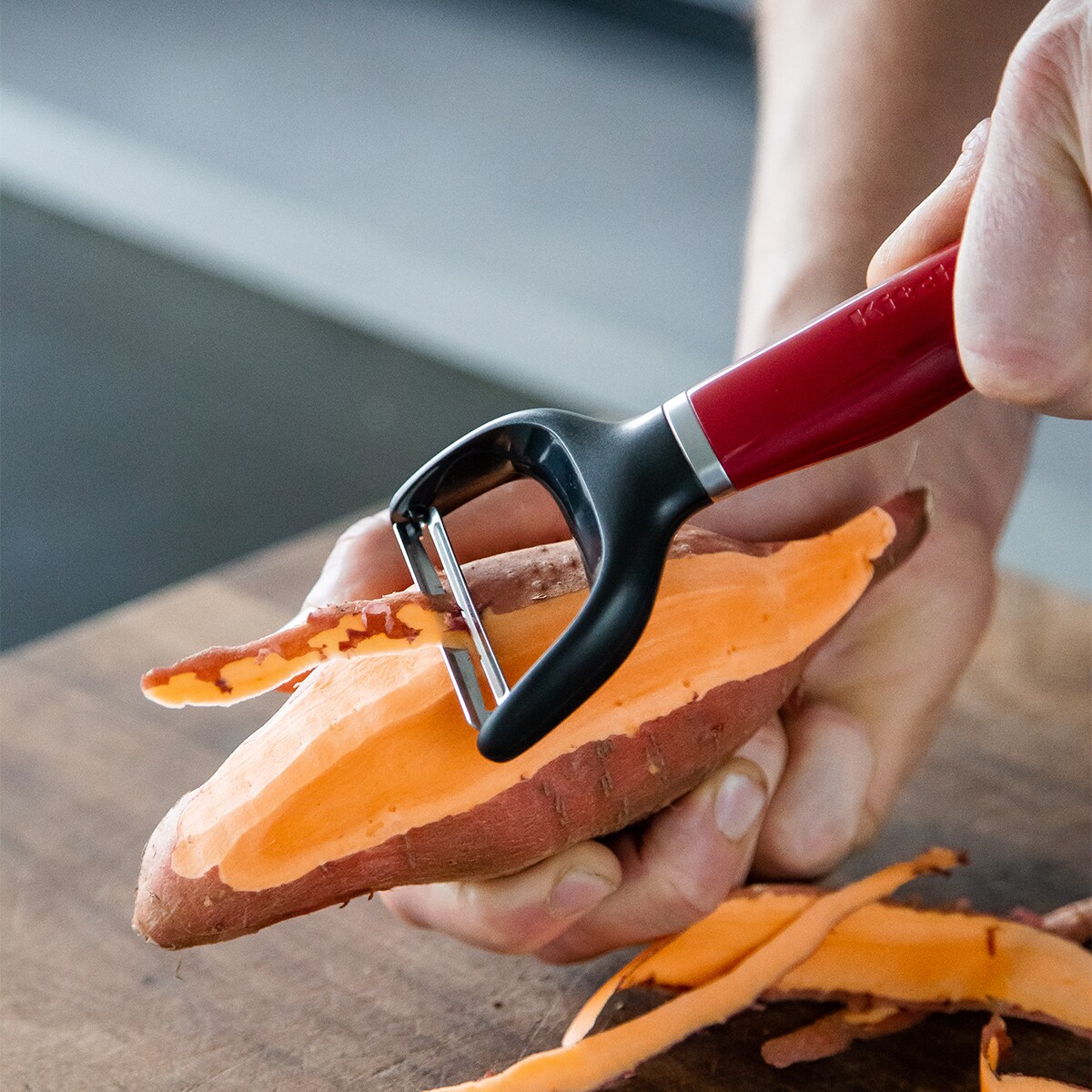 KitchenAid obieraczka Y do warzyw CORELINE Empire Red