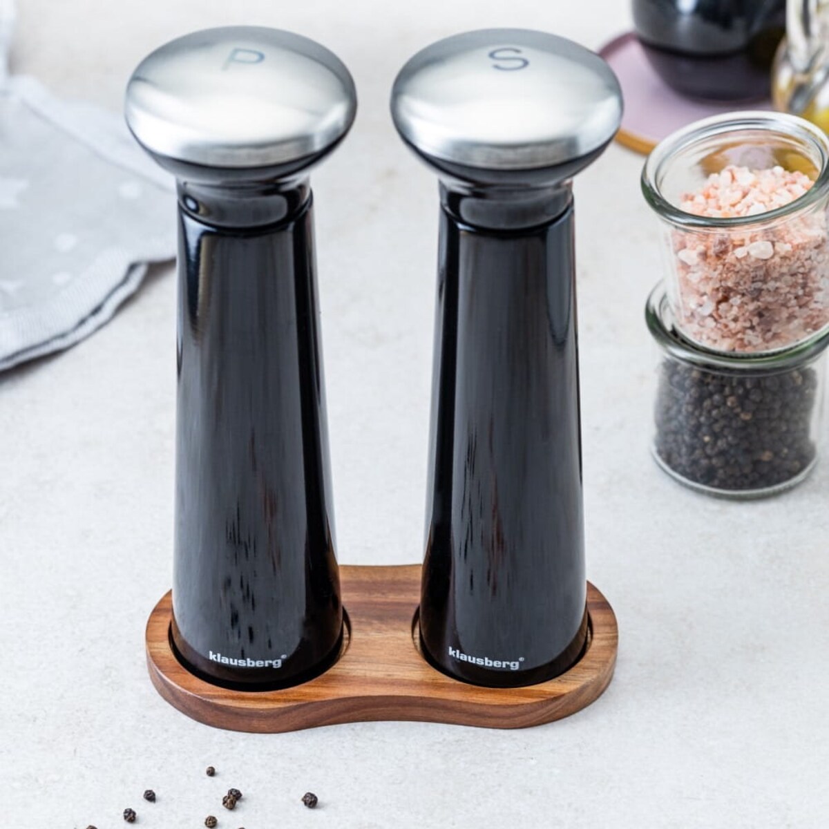 Zestaw młynków ręcznych do pieprzu soli przypraw Solniczka młynek czarny KLAUSBERG