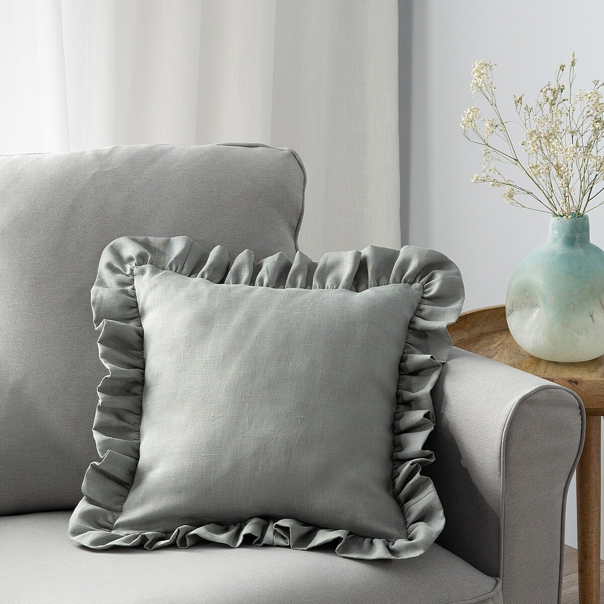 Poszewka Paula z falbaną 45x45 jasny szary