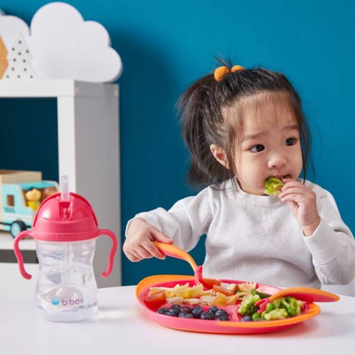 Bidon dla dzieci ze słomką 240 ml - kubek niekapek winogronowy, b.box