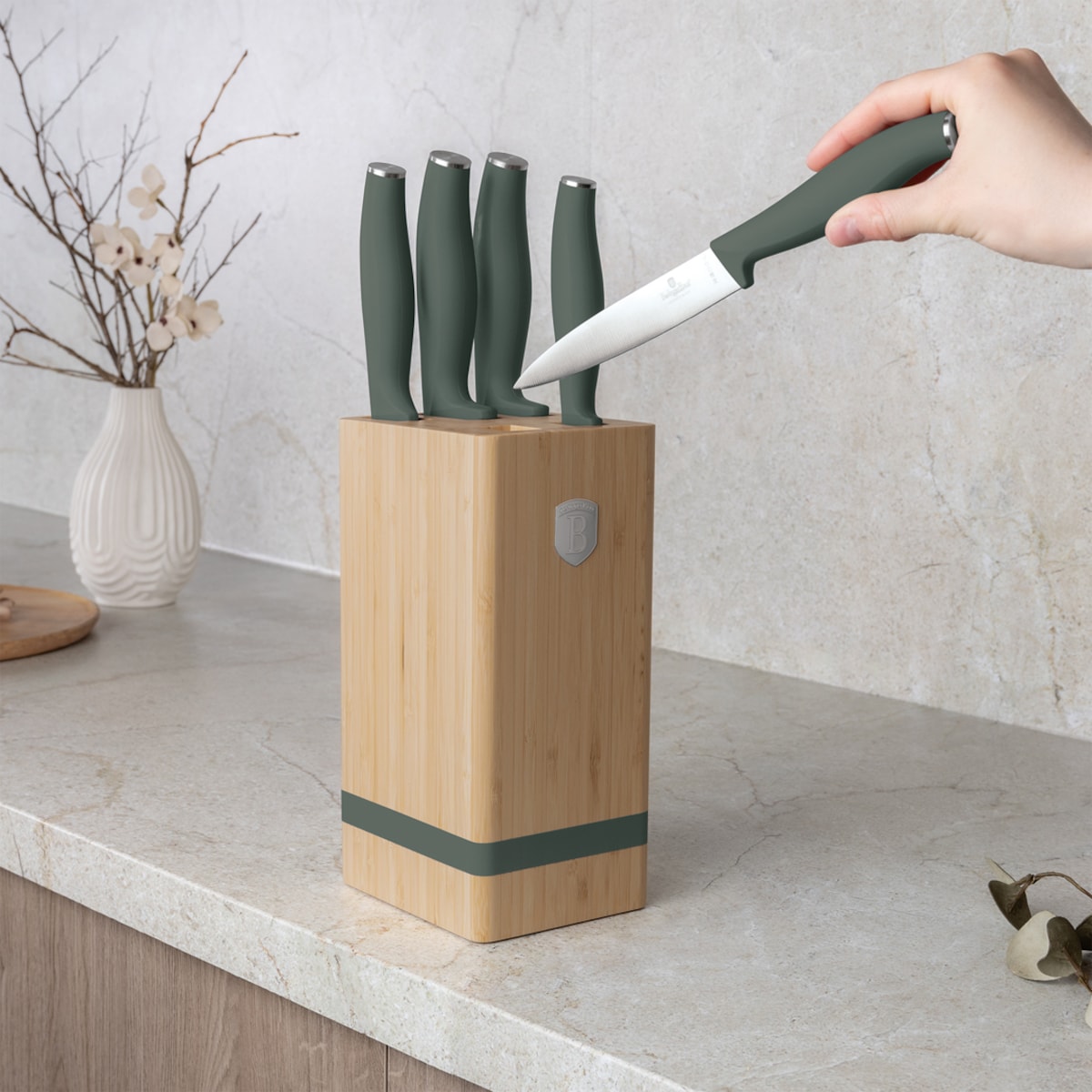 Zestaw noży w bambusowym stojaku 5 el. BerlingerHaus Matte Green Collection BH-2751