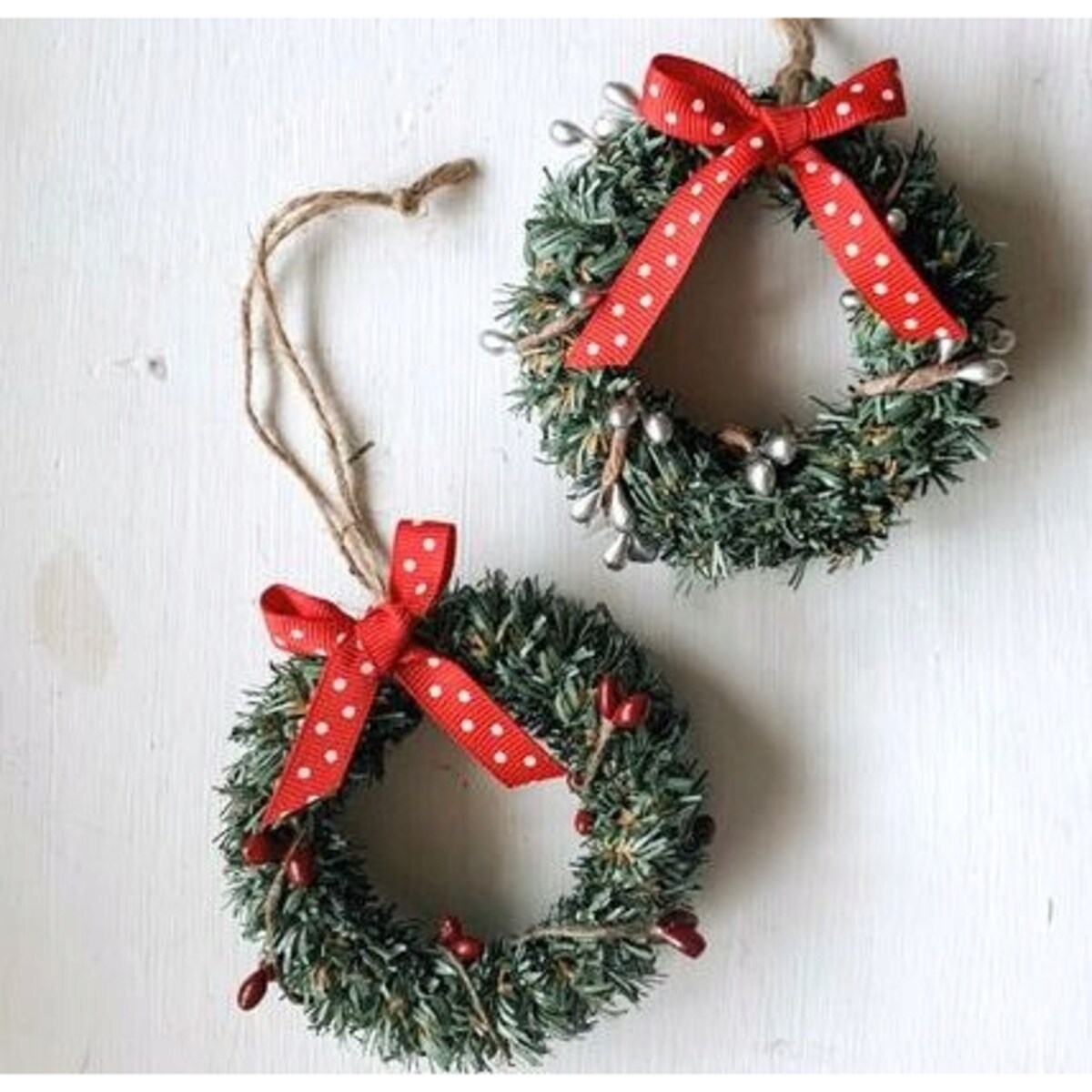 WIANEK DUŻY GĘSTY ŁADNY oponek na dekoracje drzwi stół święta prezent