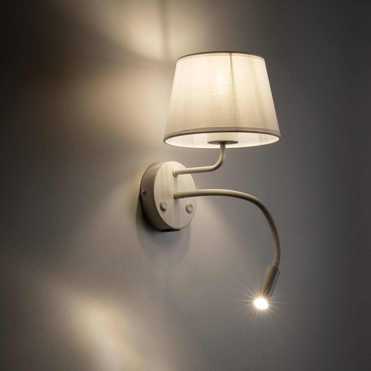 Kinkiet do czytania z USB MAJA WHITE TK Lighting biały, ruchome światło E27/G9 do sypialni i biura
