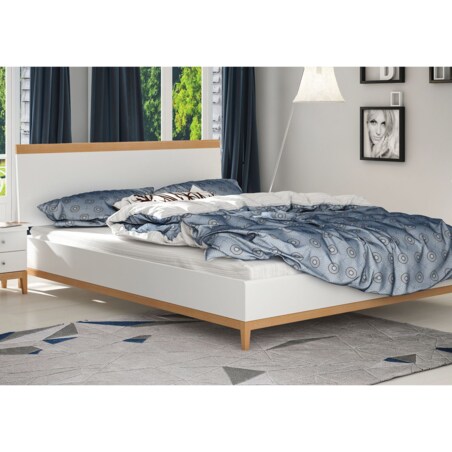 Drewniane łóżko Visby Livia High / 200x200 cm
