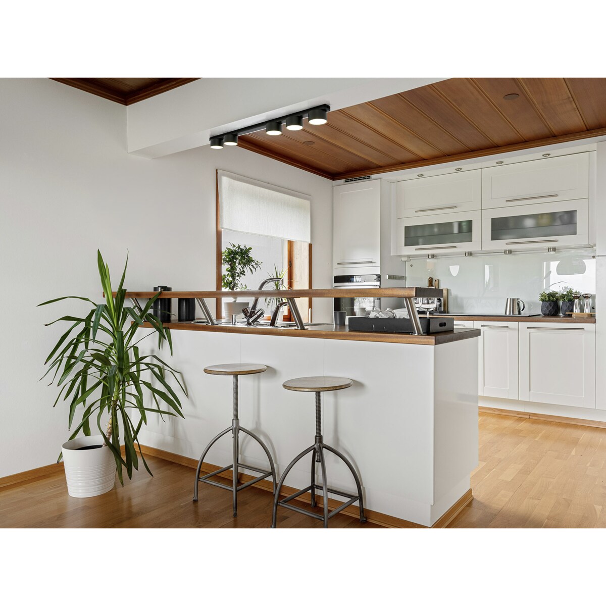 Lampa sufitowa K-5533 z serii CRUZ