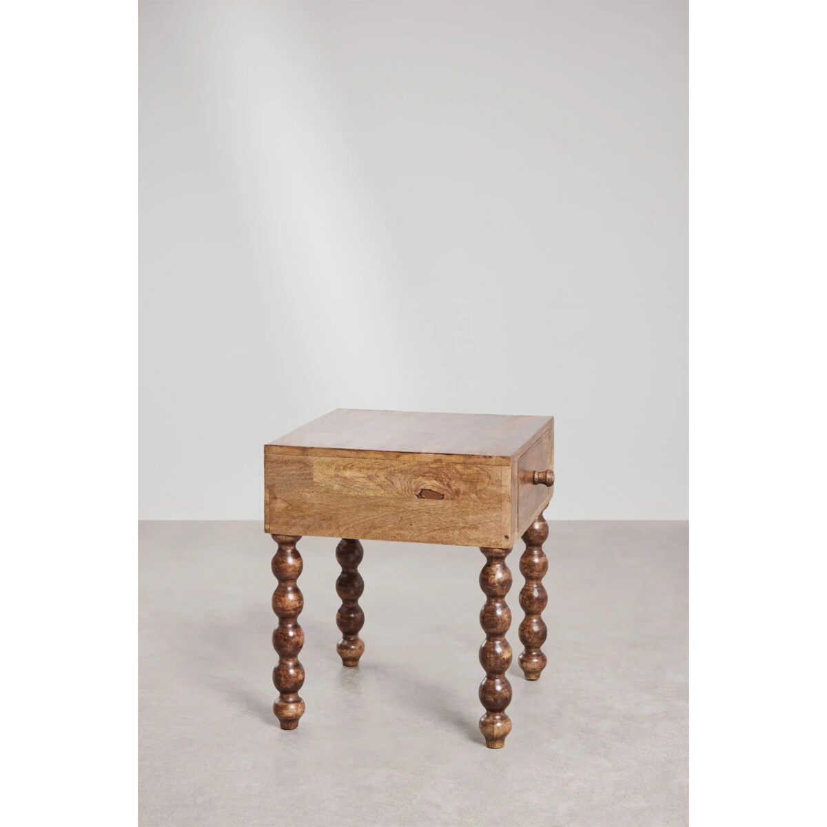 Szafka nocna 45x50 cm z drewna mango Tessaia