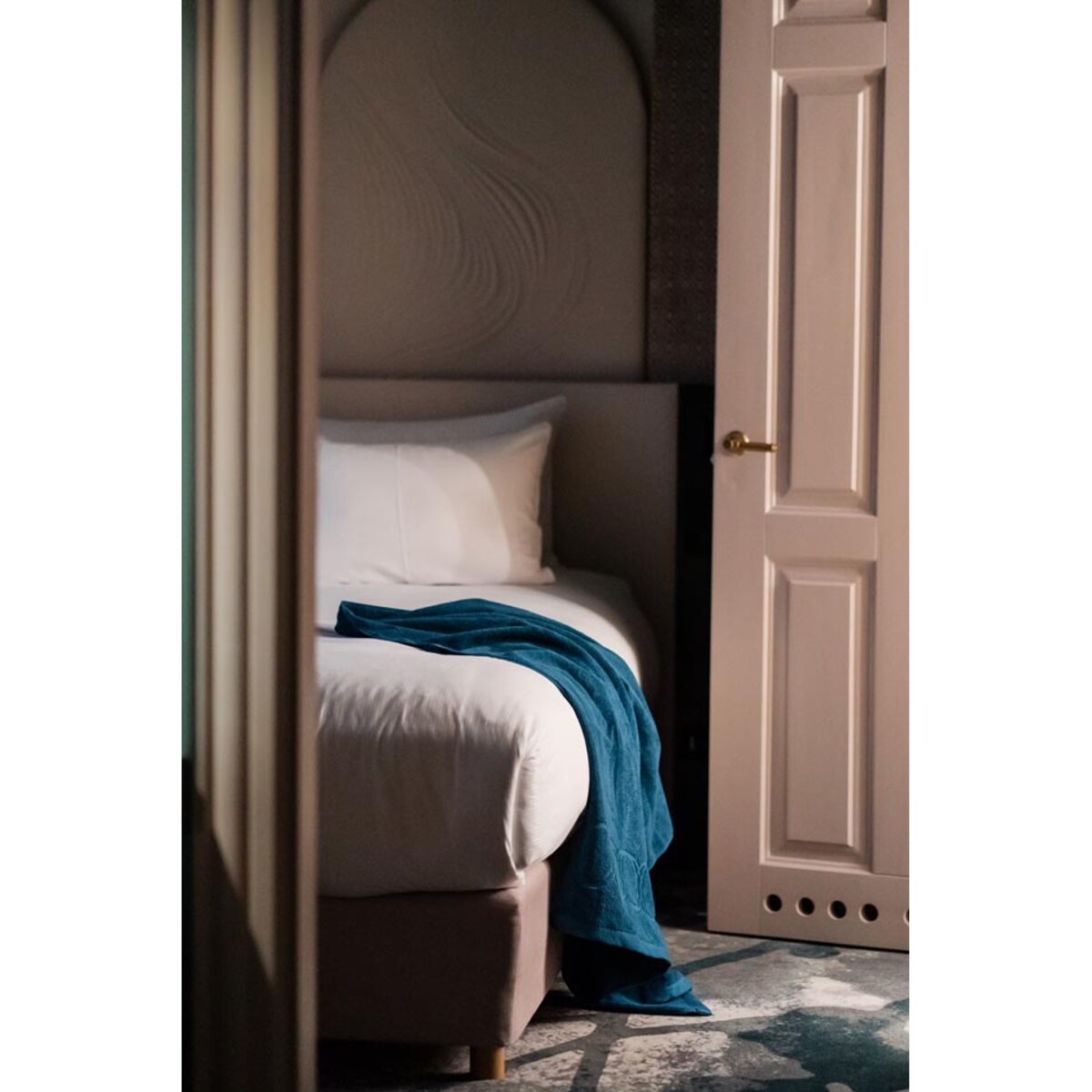 Ręcznik kąpielowy 160 x 100 cm (morski) Monogram Opus OFFICINE Monogram