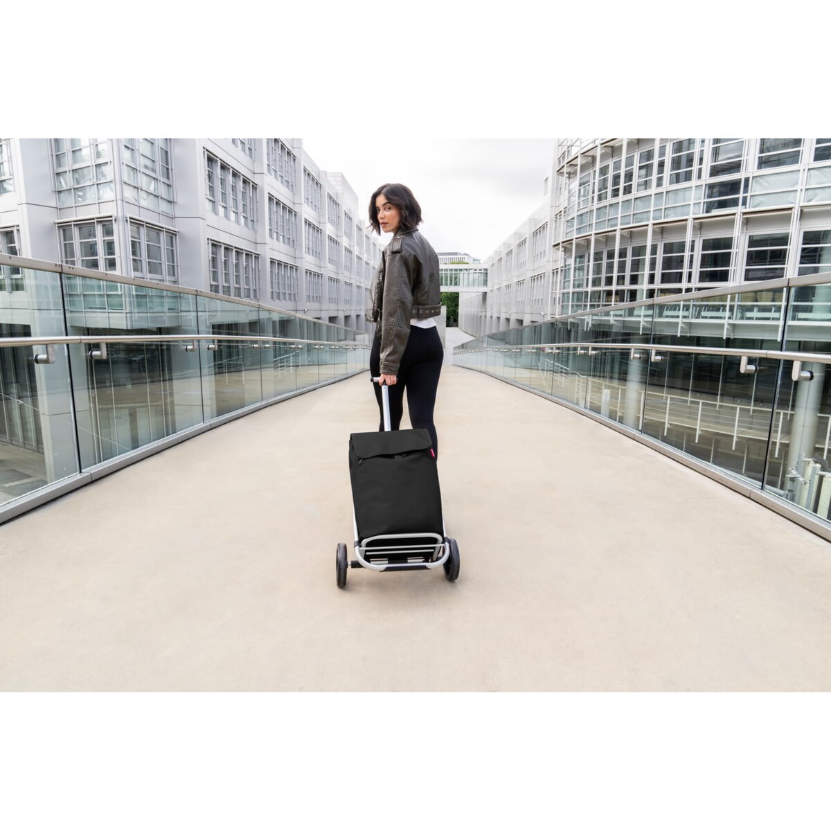 WózekSHOPPING TROLLEY, black