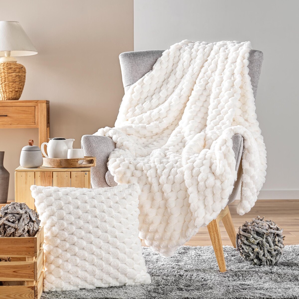 Poszewka dekoracyjna, imitacja futra, 45x45 cm FROSTY-2