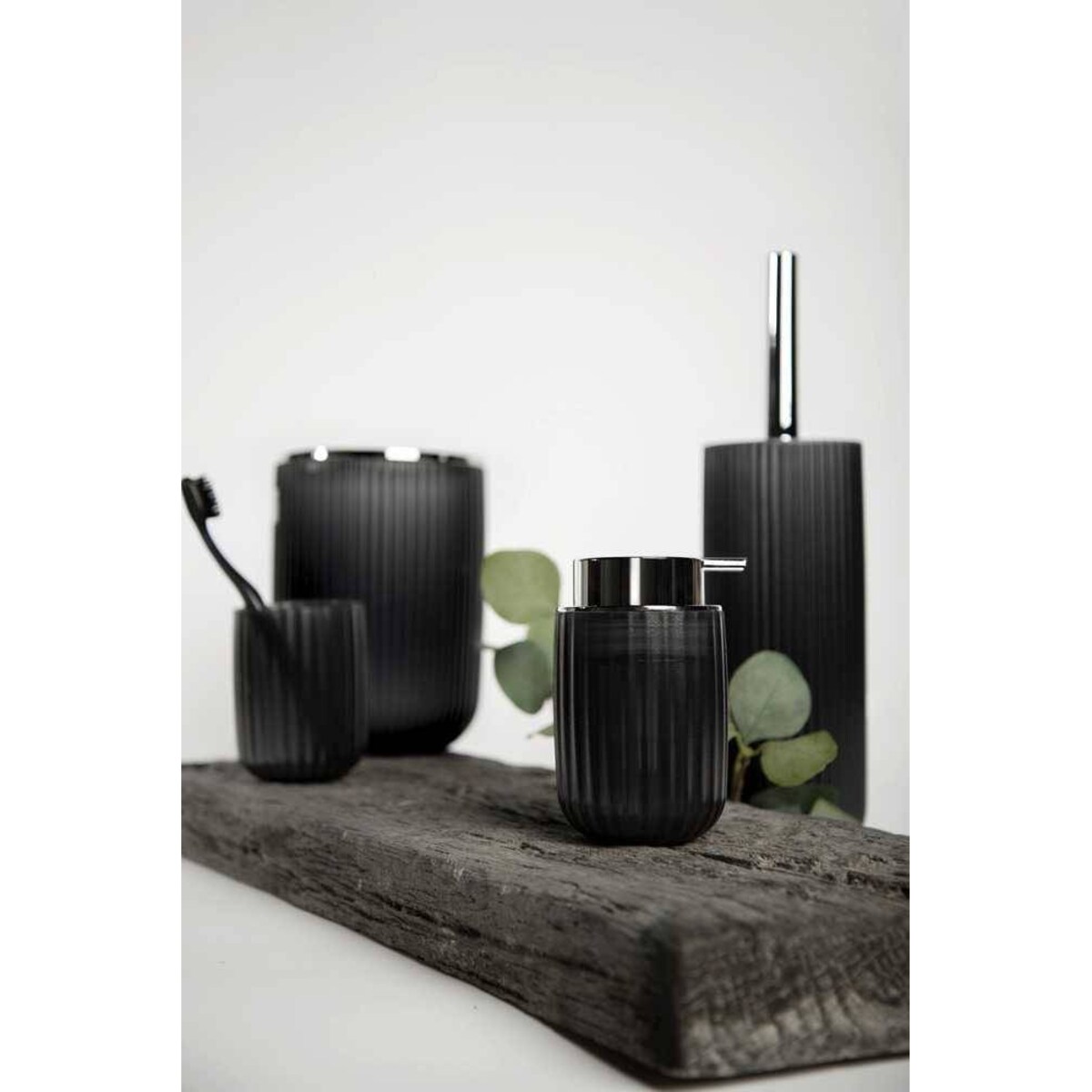 Kosz na śmieci do łazienki AGROPOLI, 27 cm, WENKO