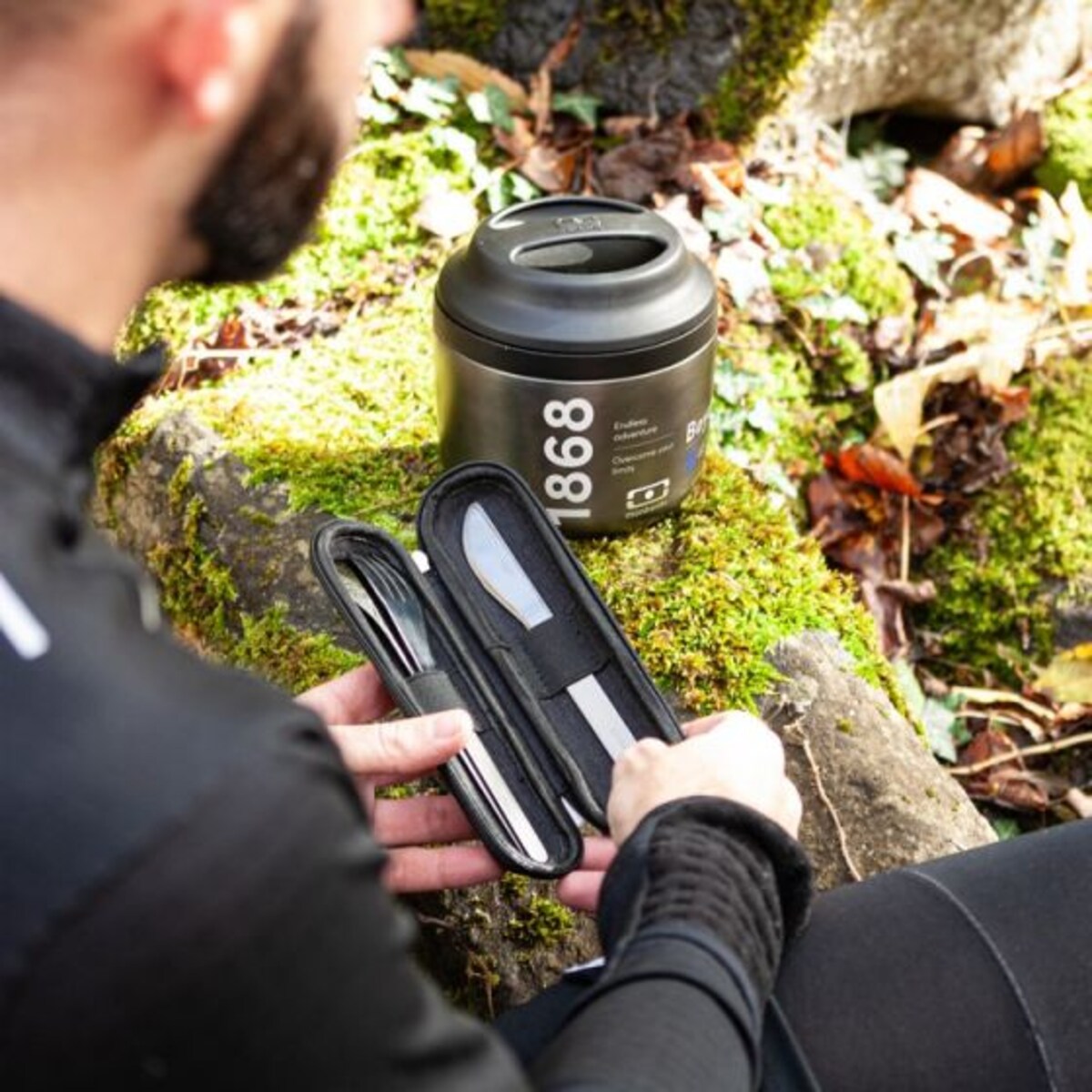 Zestaw sztućców podróżnych w etui (czarnym) Slim Nest Monbento