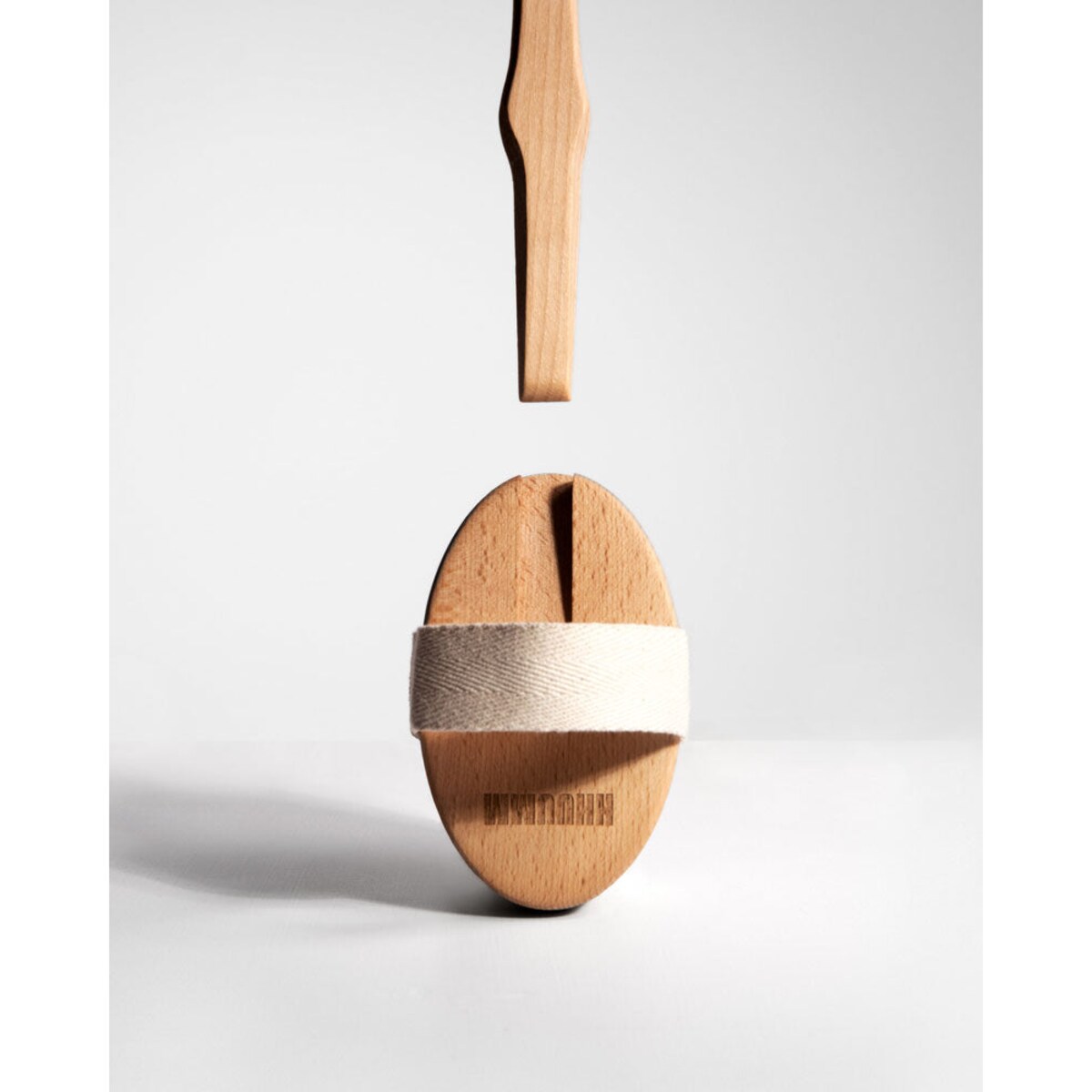 Szczotka do masażu ciała na sucho – włókno tampico, wersja z kijem, No.2P