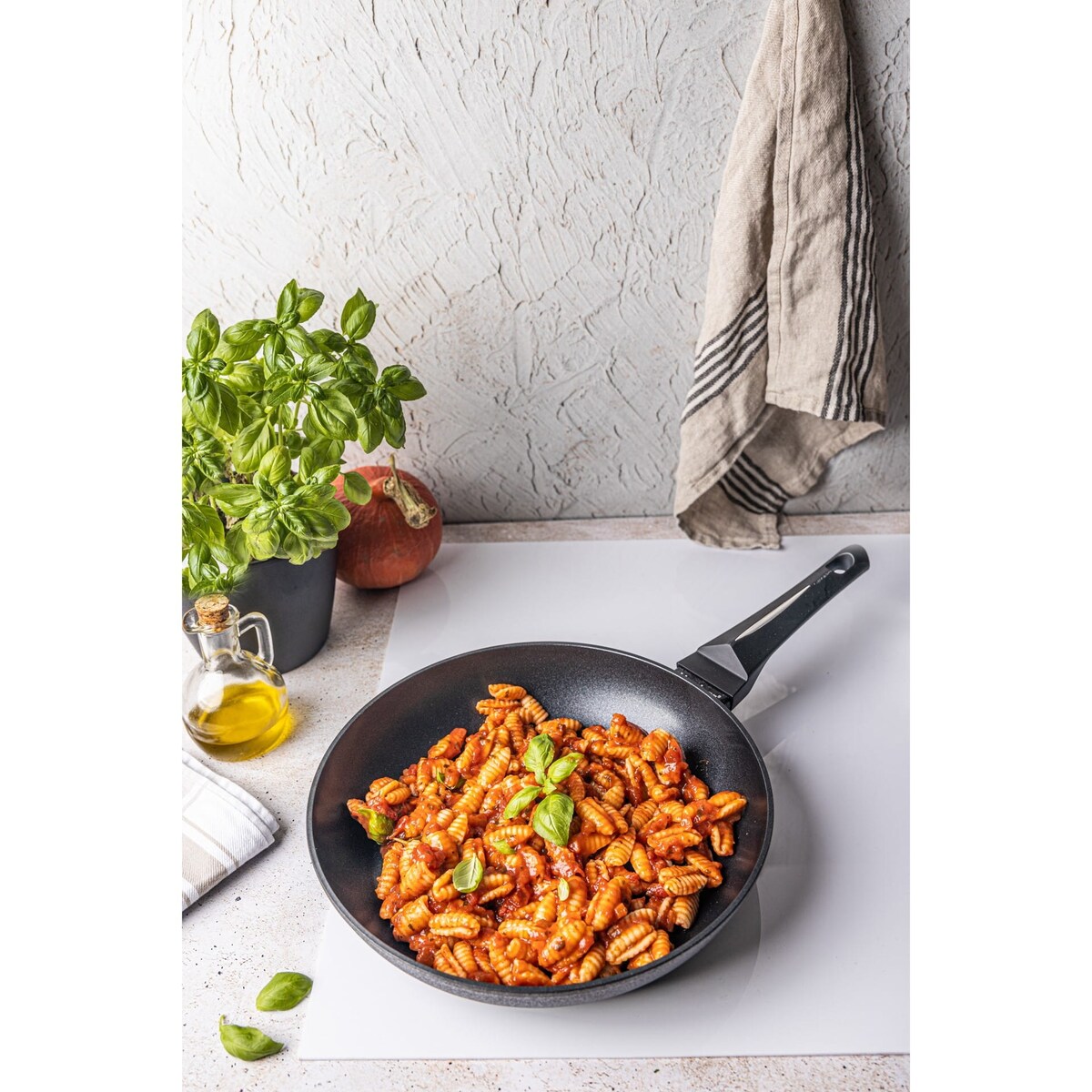 Patelnia z powłoką marmurową non-stick 28cm indukcja KLAUSBERG