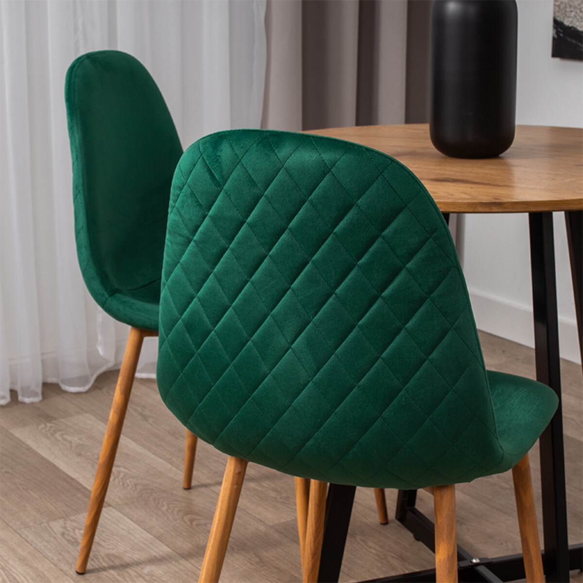 Krzesło tapicerowane do salonu welurowe nowoczesne pikowane zielone