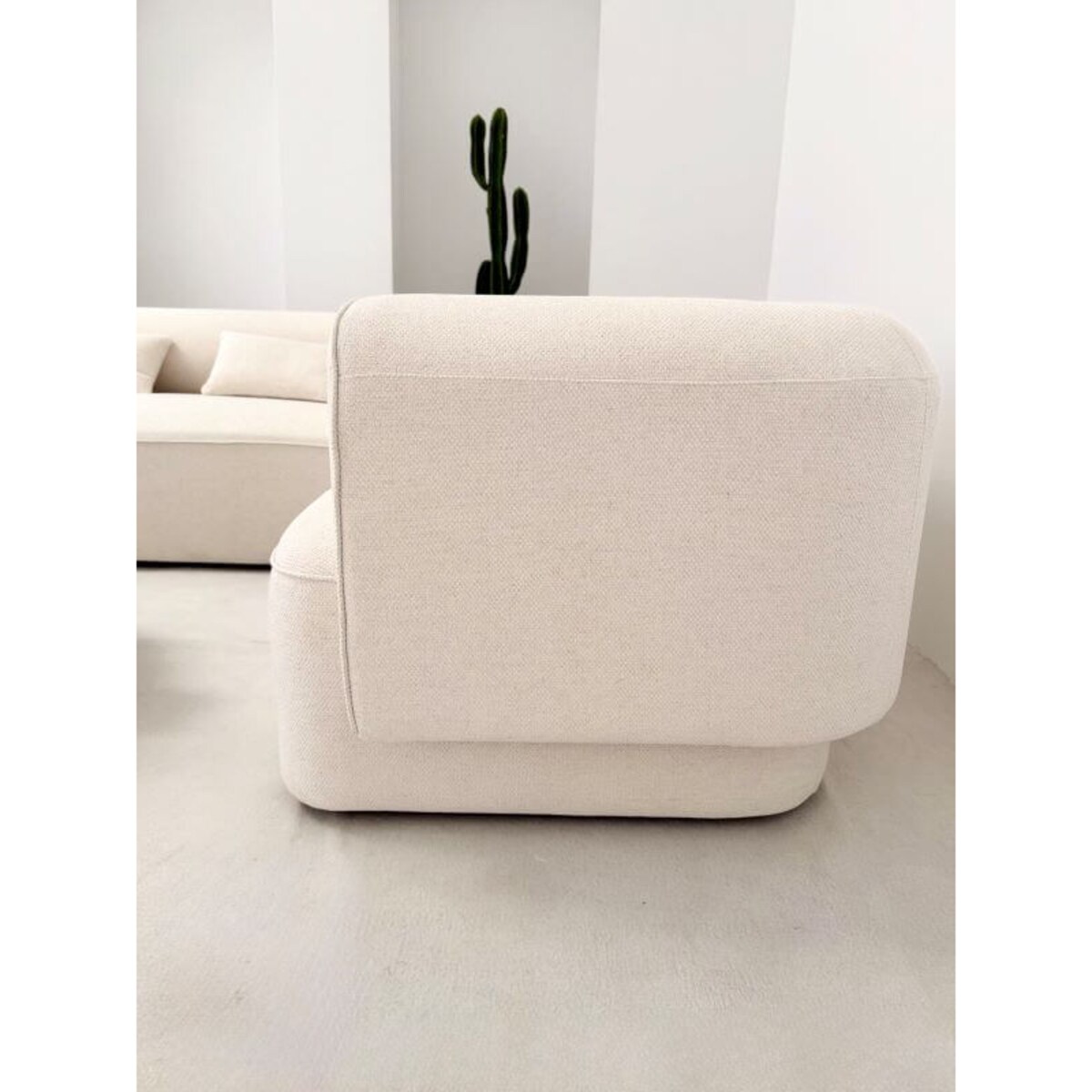 FOTEL BELAGIO KREMOWY NOWOCZESNY DESIGN I WYJĄTKOWY KOMFORT