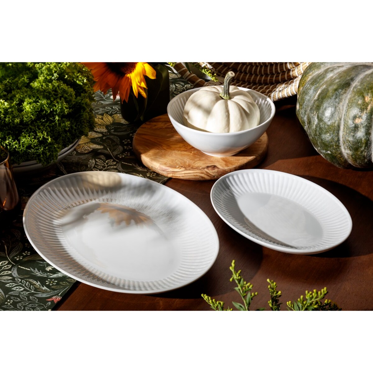 Serwis obiadowy dla 12 osób 44 el. Dalia biała C001