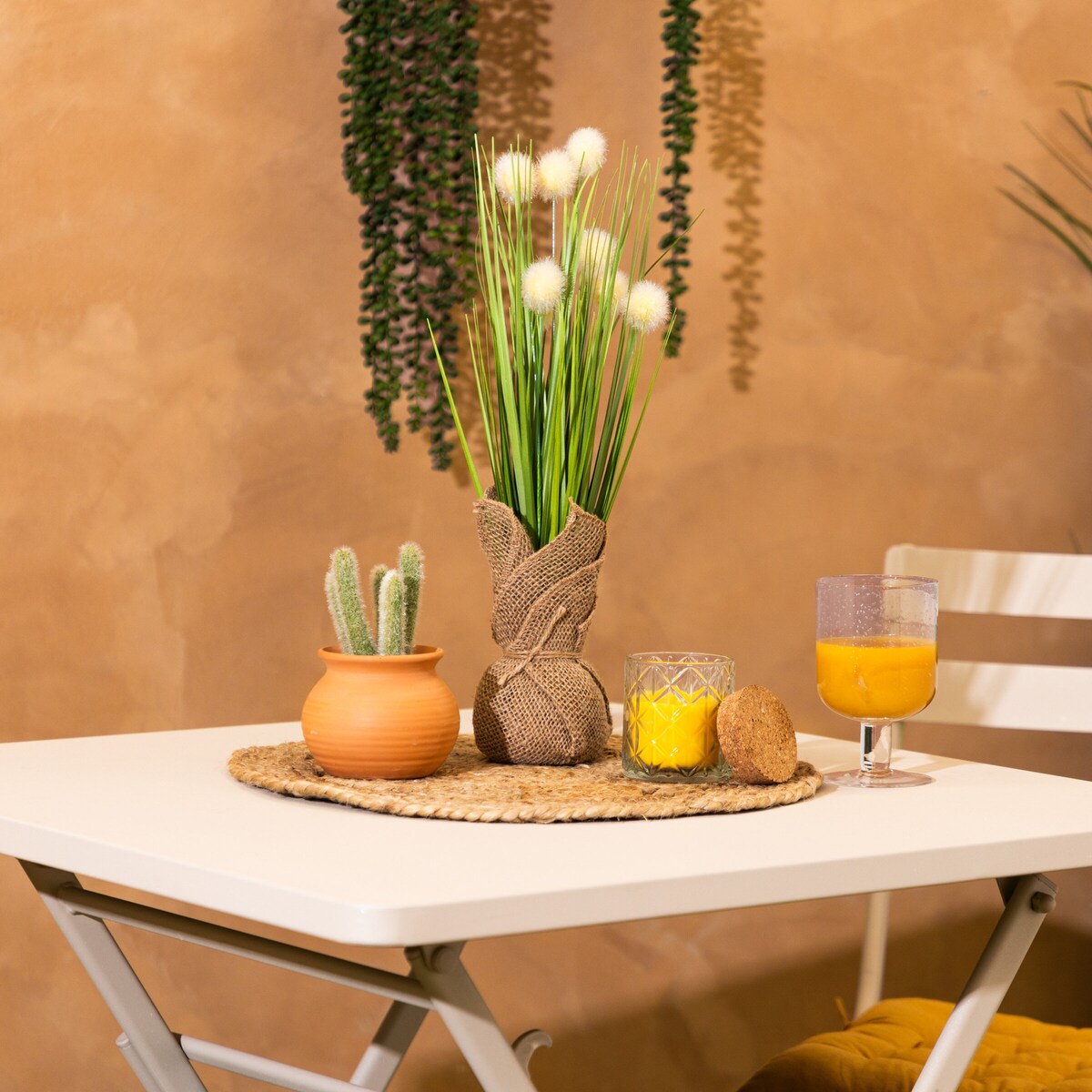 Sztuczna trawa LARI w jutowej doniczce, 41 cm