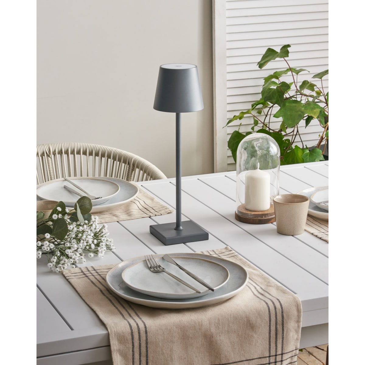 Bezprzewodowa lampa stołowa metalowa ciemnoszara BACEIRO