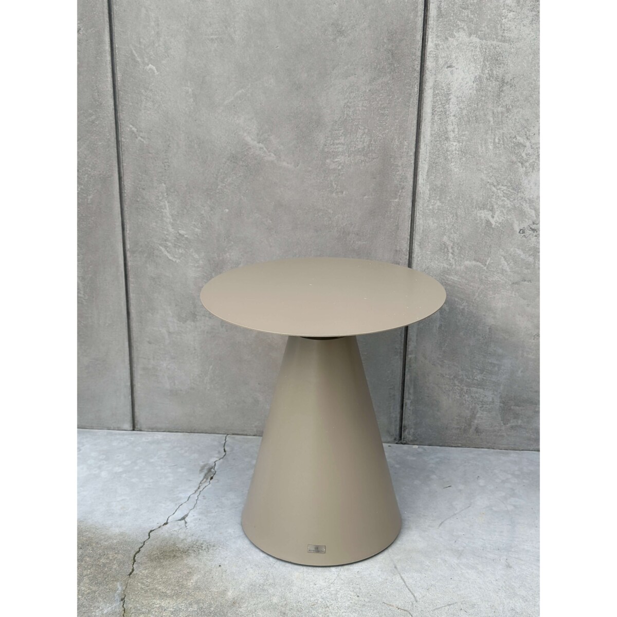 ALUMINIOWY STOLIK RICCARDO