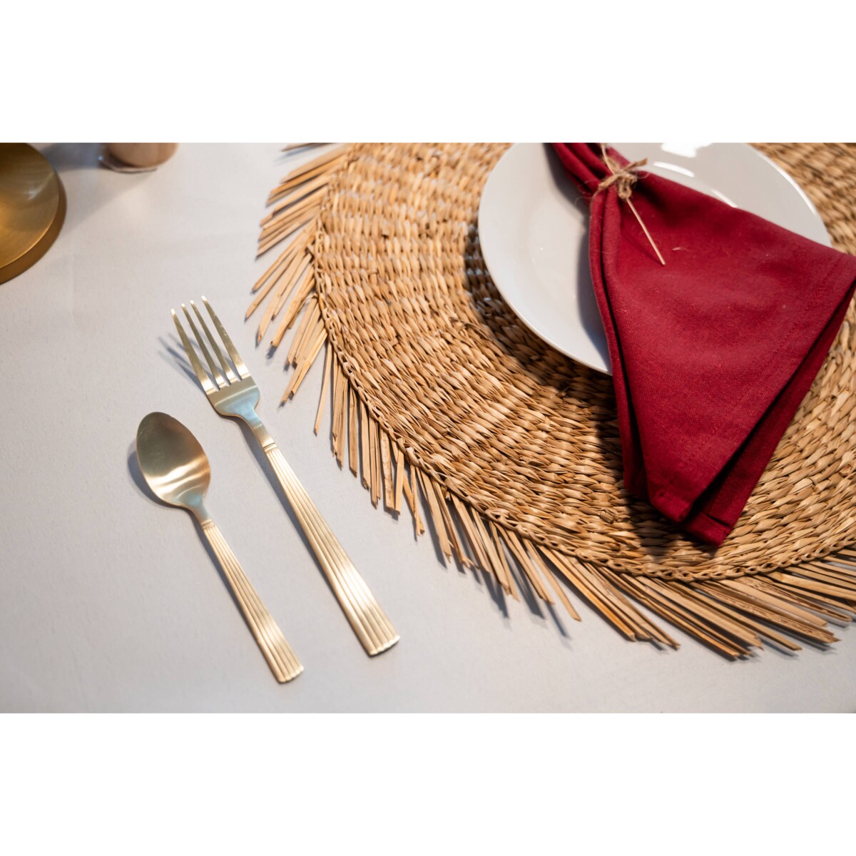 Zestaw sztućców dla 6 osób TAMARA, złotych, 24 elementy