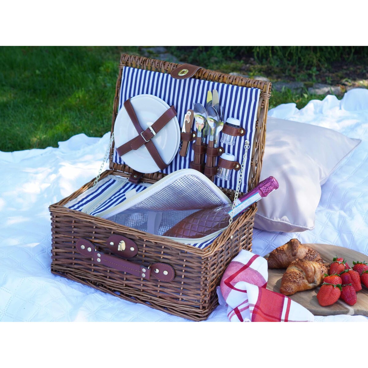 Wiklinowy Kosz Piknikowy Termiczny Dla 2 Osób Sztućce Talerze