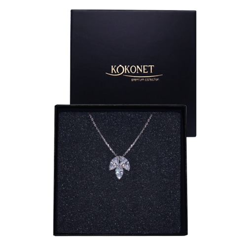 Naszyjnik z cyrkoniami liść srebrny ślubna biżuteria elegancka w pudełku