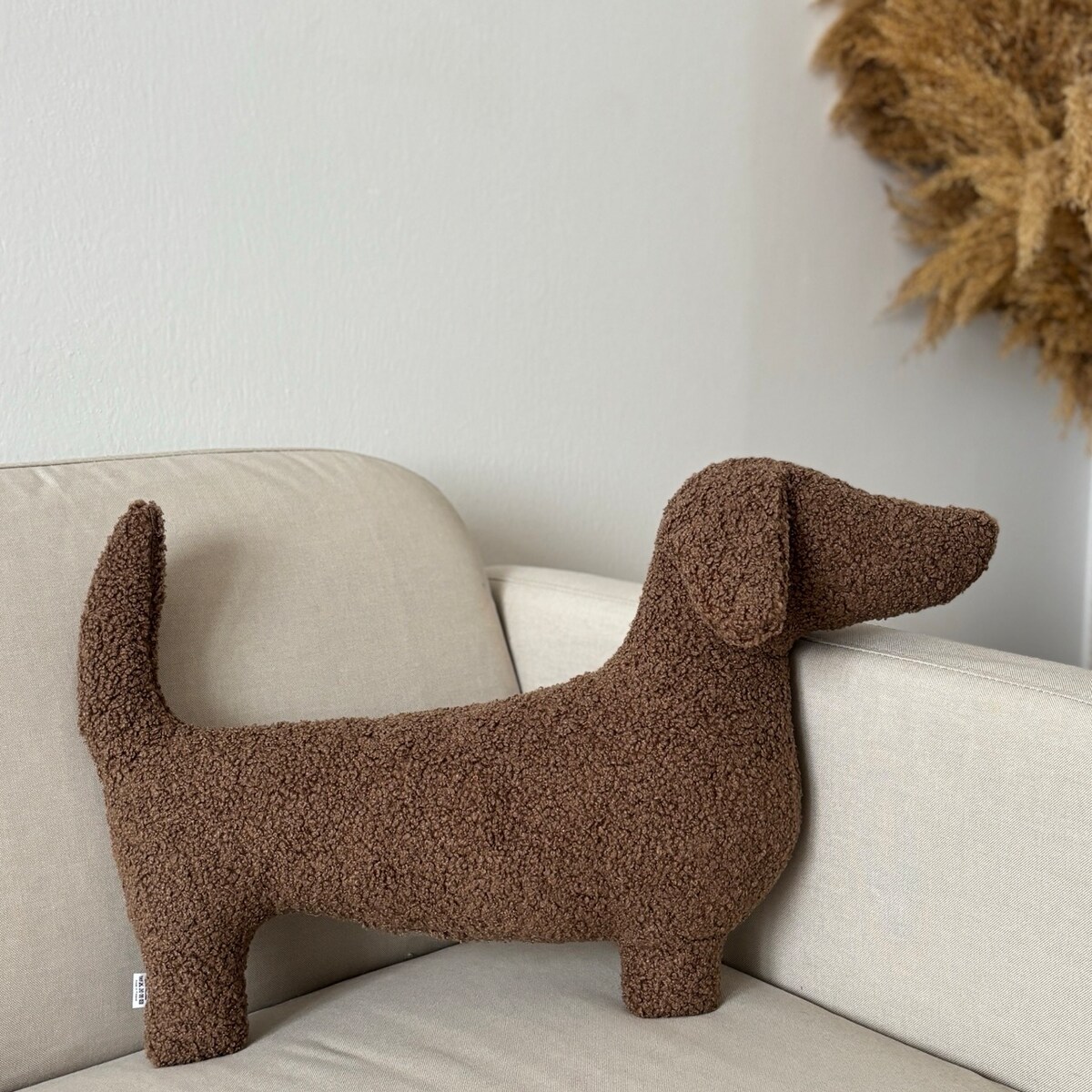 Poduszka pies Jamnik brązowy boucle