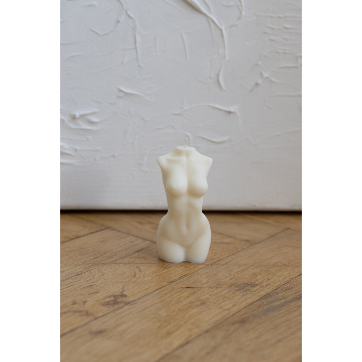 Świeca sojowa ciało kobiety Female S, 70 g, INSPIRA