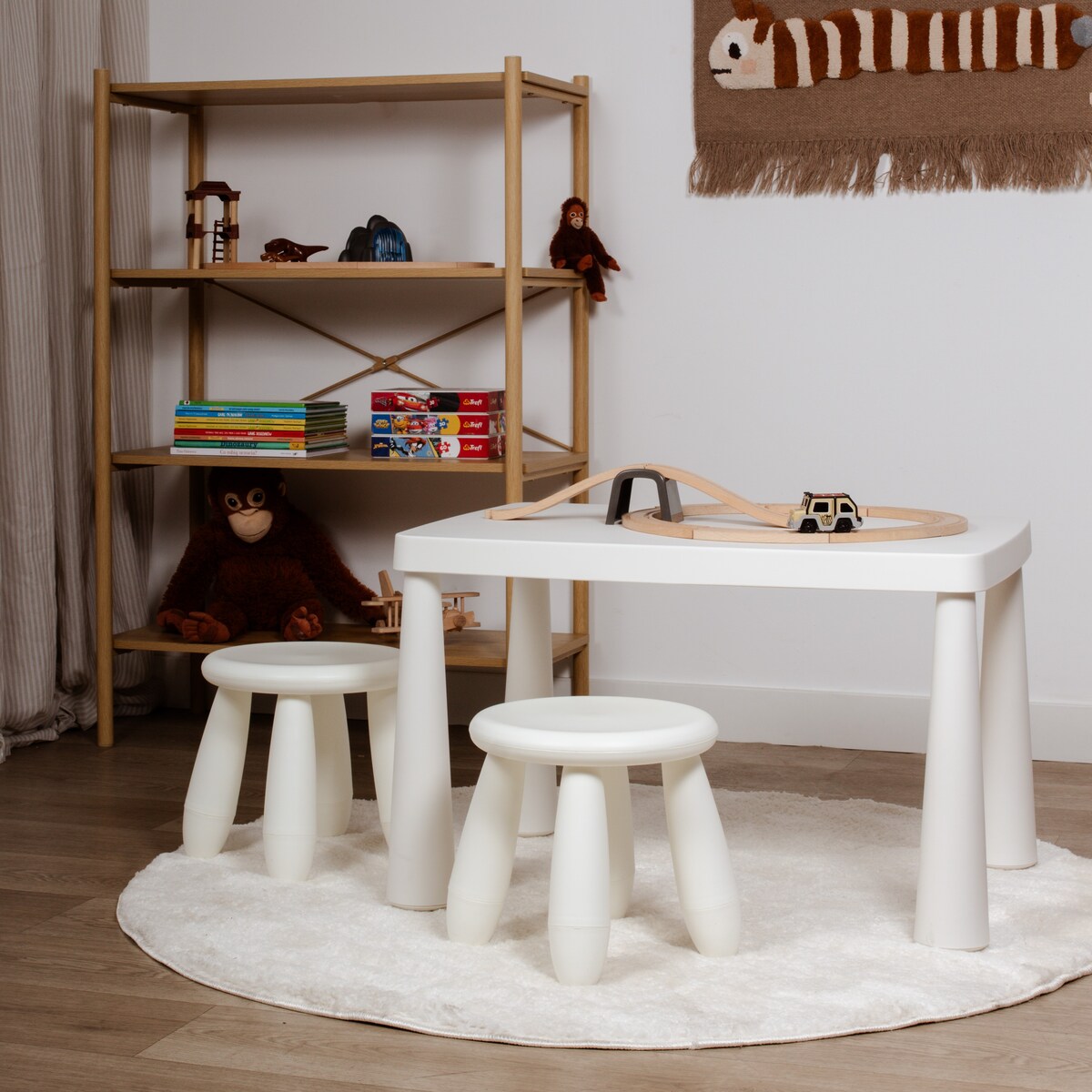 Stolik dla dzieci plastikowy biały stabilny stoliczek