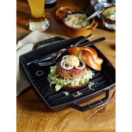 STAUB Kwadratowa patelnia żeliwna grillowa z dwoma uchwytami 23 cm, czarny