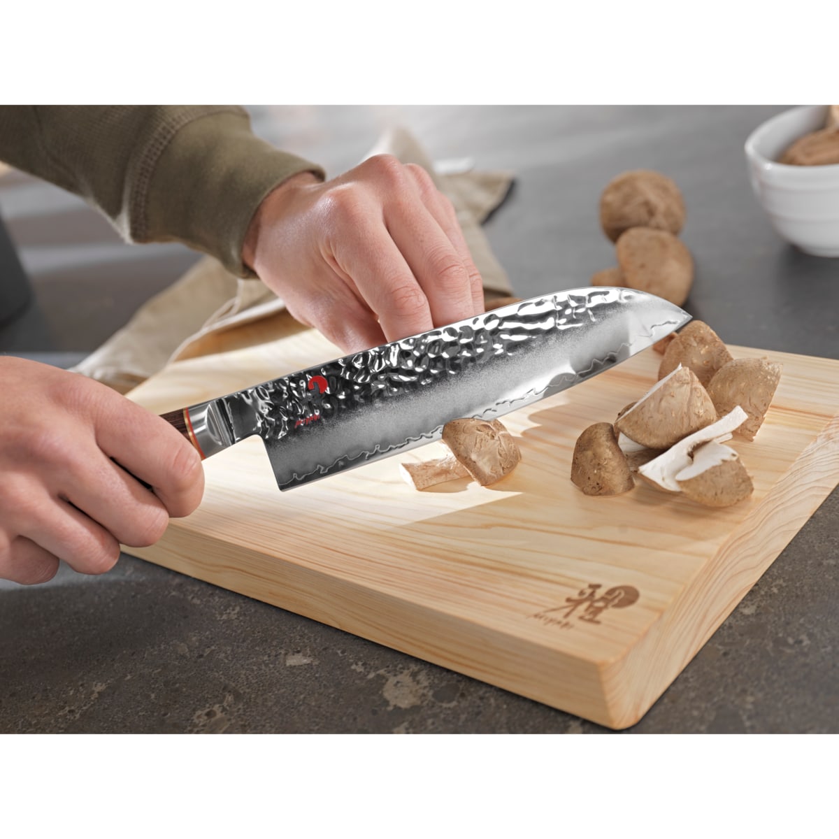 Nóż Santoku Miyabi 6000MCT - 18 cm