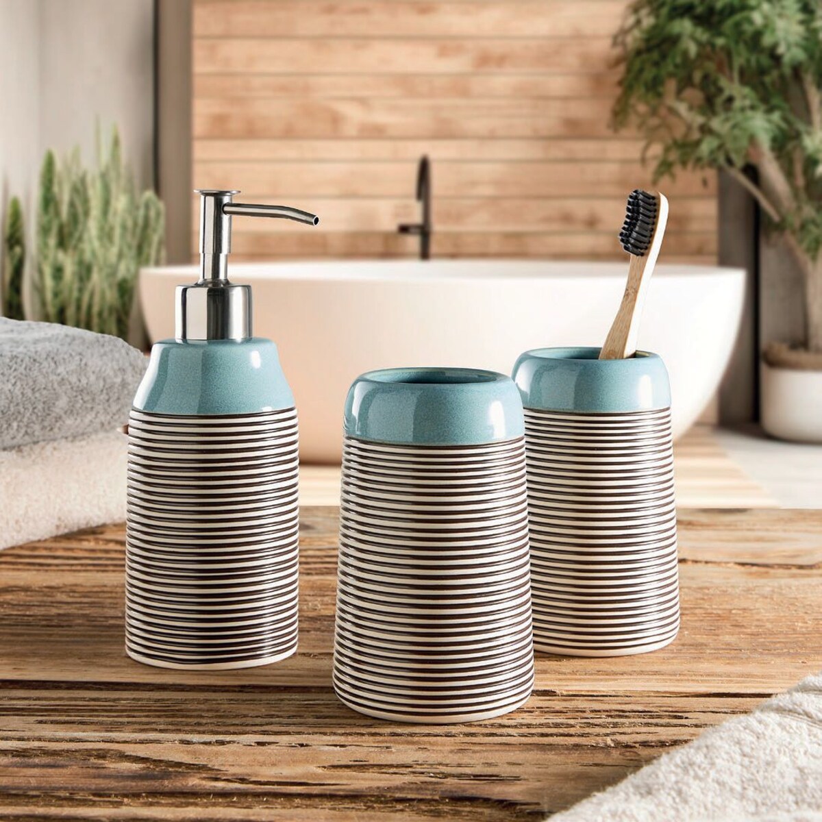 Kleine Wolke Okapi Dozownik do mydła Mauritius paski niebieski ceramika