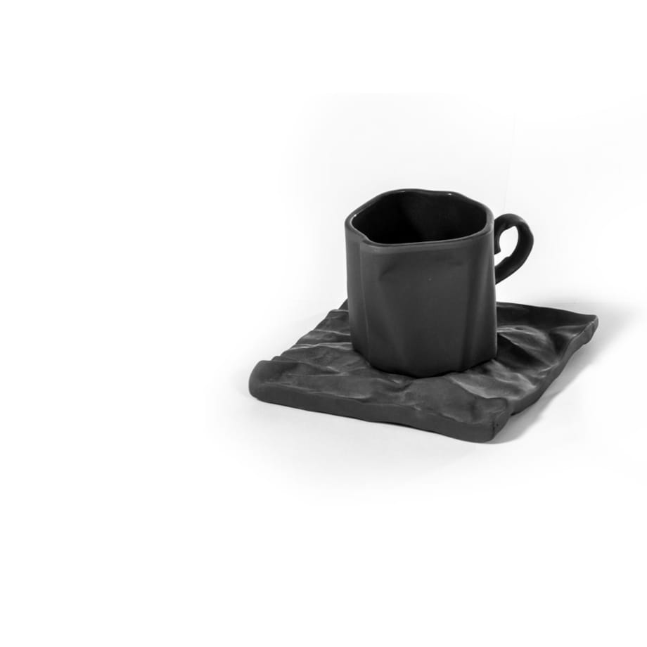 Filiżanka do espresso Pogięta 100 ml ze spodkiem czarna CD27