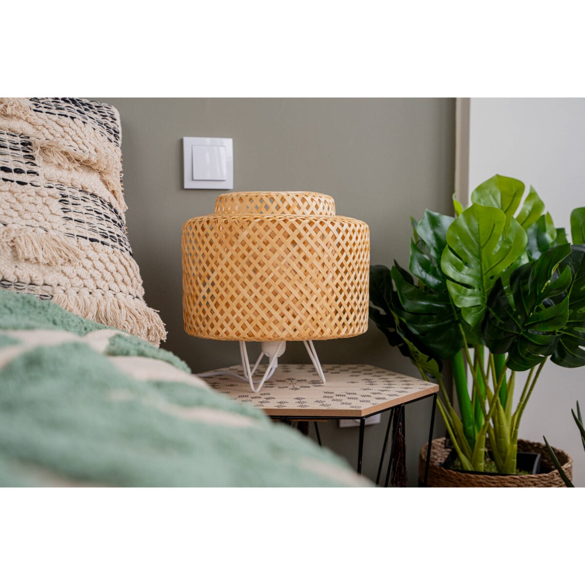 Lampa stołowa boho LIBY, bambusowa plecionka, Ø 25 cm