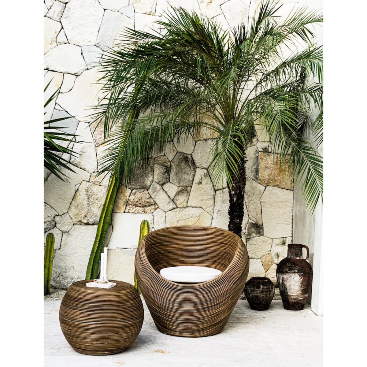 OKRĄGŁY RATTANOWY STOLIK TEGAL CIEMNY